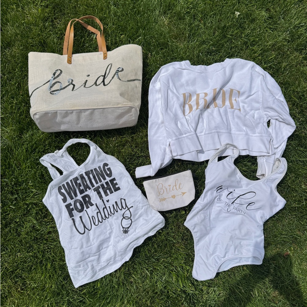 For the Bride! | Bridal Party Tote & Apparel Set in White and Tan